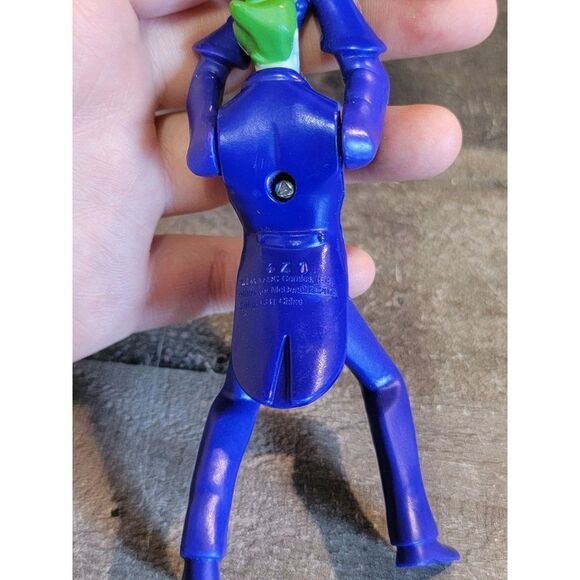 DC Comics McDonalds 2015 Joker toy figure - Picture 5 of 5